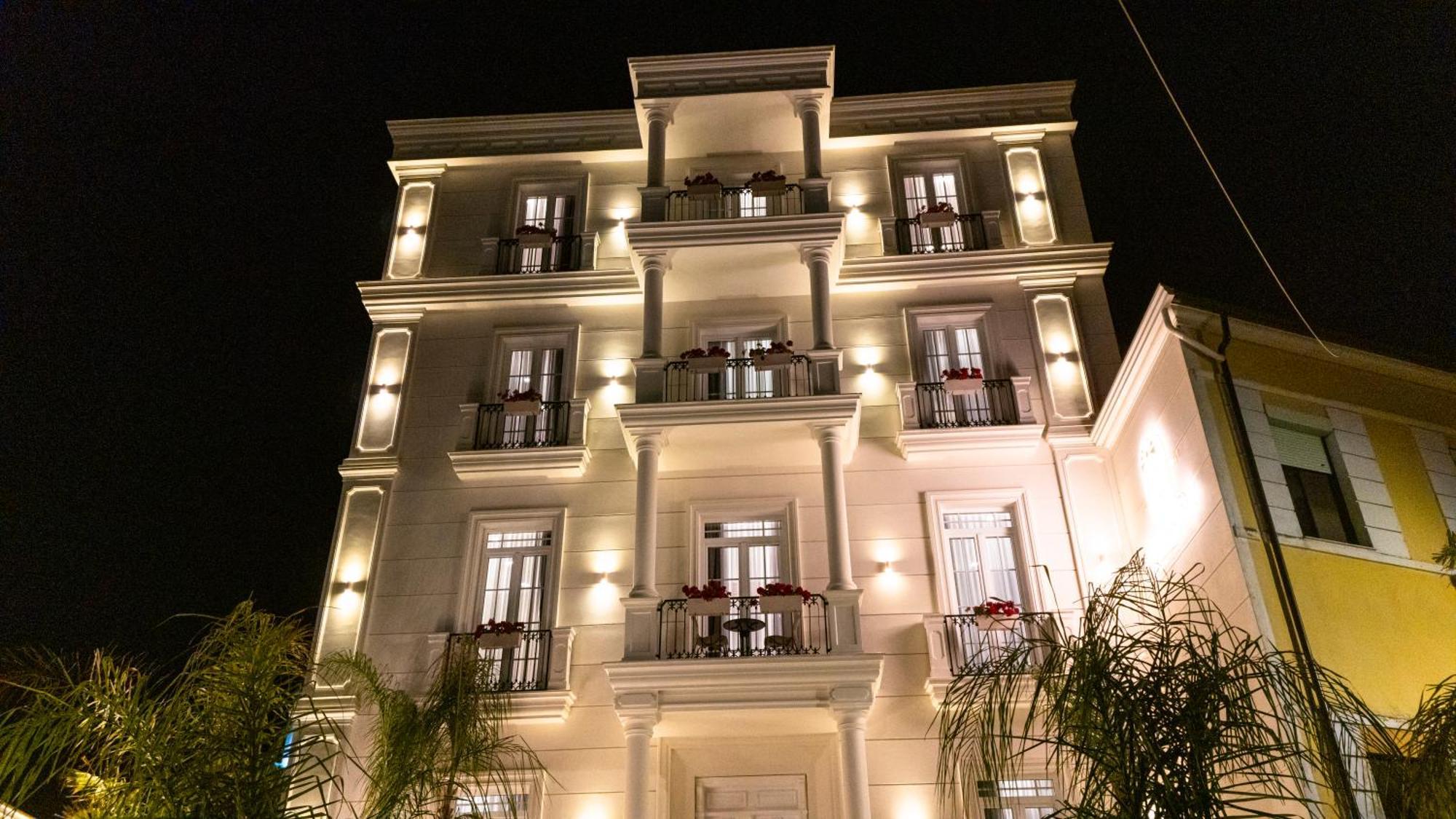 Art Gallery Boutique Hotel ดูร์เรส ภายนอก รูปภาพ