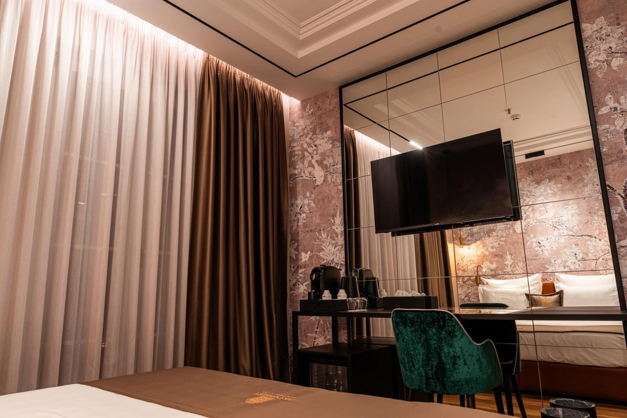 Art Gallery Boutique Hotel ดูร์เรส ภายนอก รูปภาพ