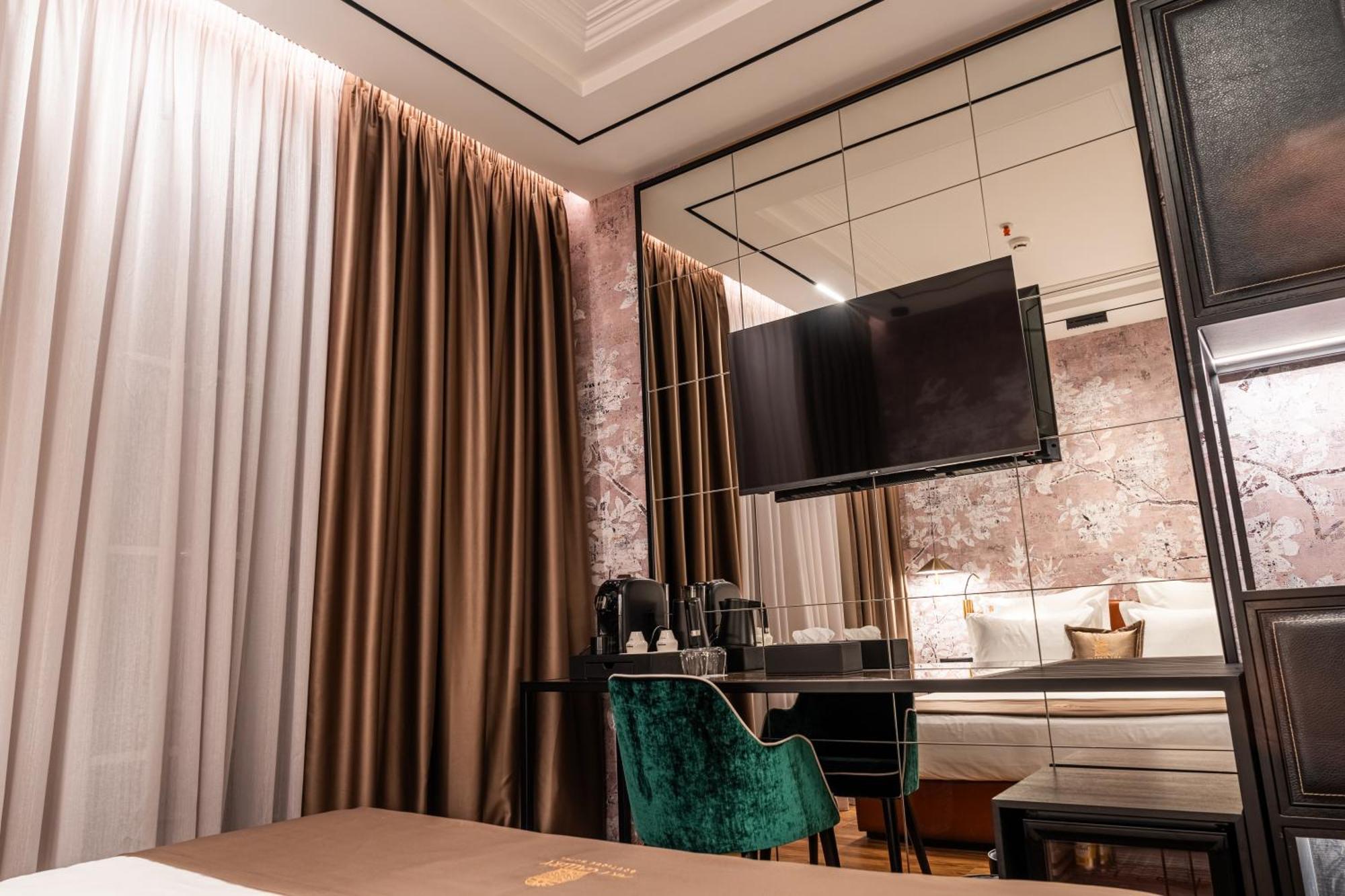 Art Gallery Boutique Hotel ดูร์เรส ภายนอก รูปภาพ